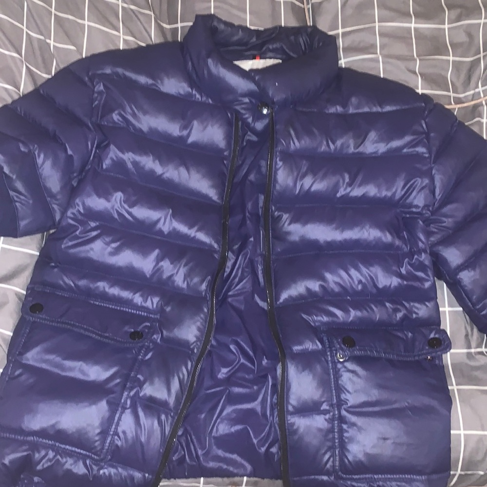 Size medium moncler I have 2 one dark purple and neon pinkIt will be posted soon